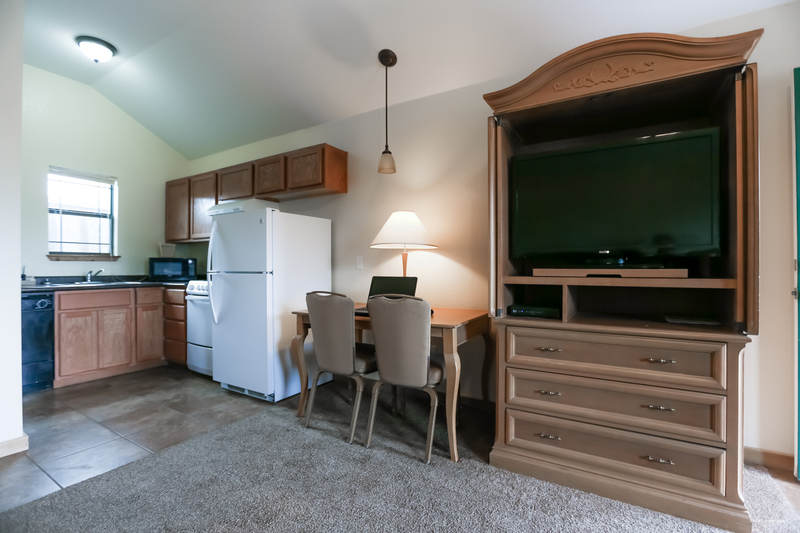 Фото Brush Country Lodge