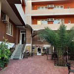 Guest house Marina (Urban-Type Settlement of Sirius, ulitsa Tyulpanov, 6), hotel