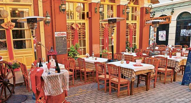 Фото Metropolitan Hotel