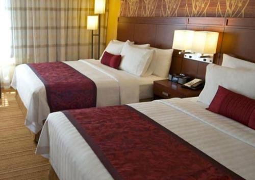 Фото Courtyard by Marriott Gulfport Beachfront