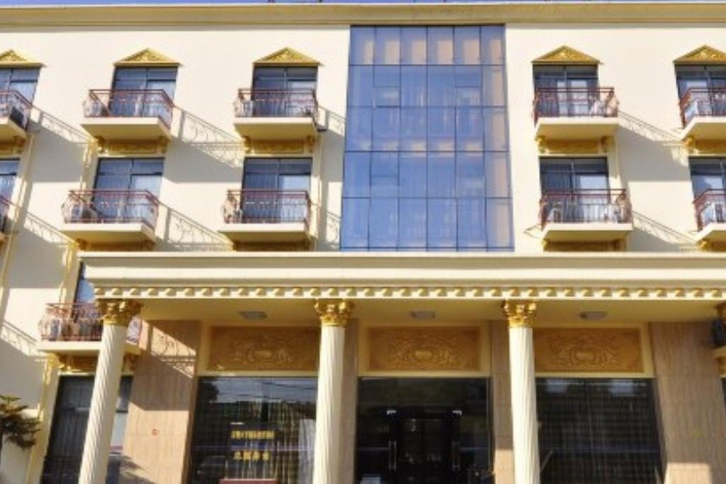 Фото отеля 2