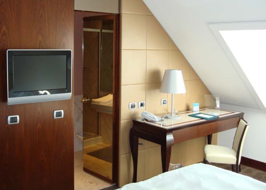 Фото UNAHOTELS Cusani Milano