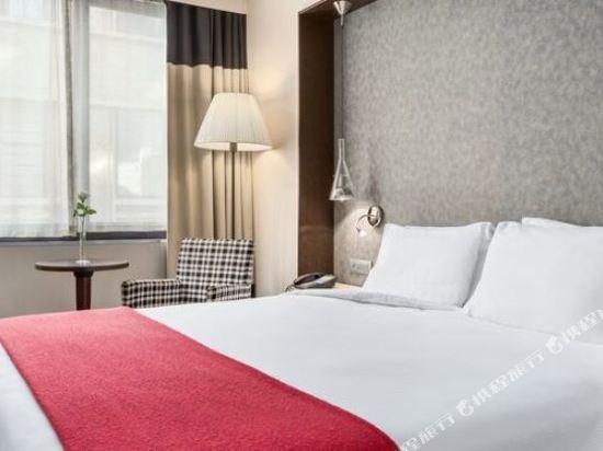 Фото Nh Brussels Louise