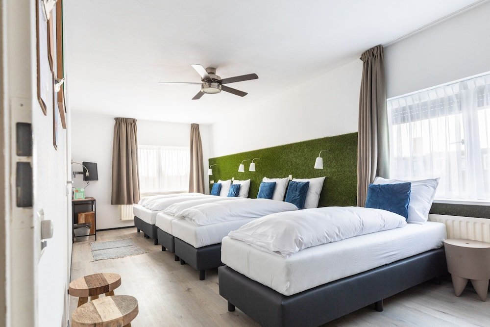 Фото Hotel de Kroon Kaatsheuvel