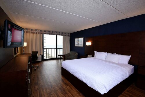 Гостиница Clarion Resort Fontainebleau Hotel - Oceanfront