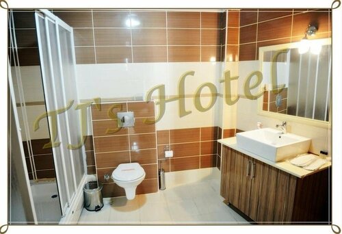Гостиница TJ's Hostel в Эджеабате