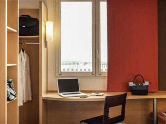 Фото Ibis Epinay-sur-Seine