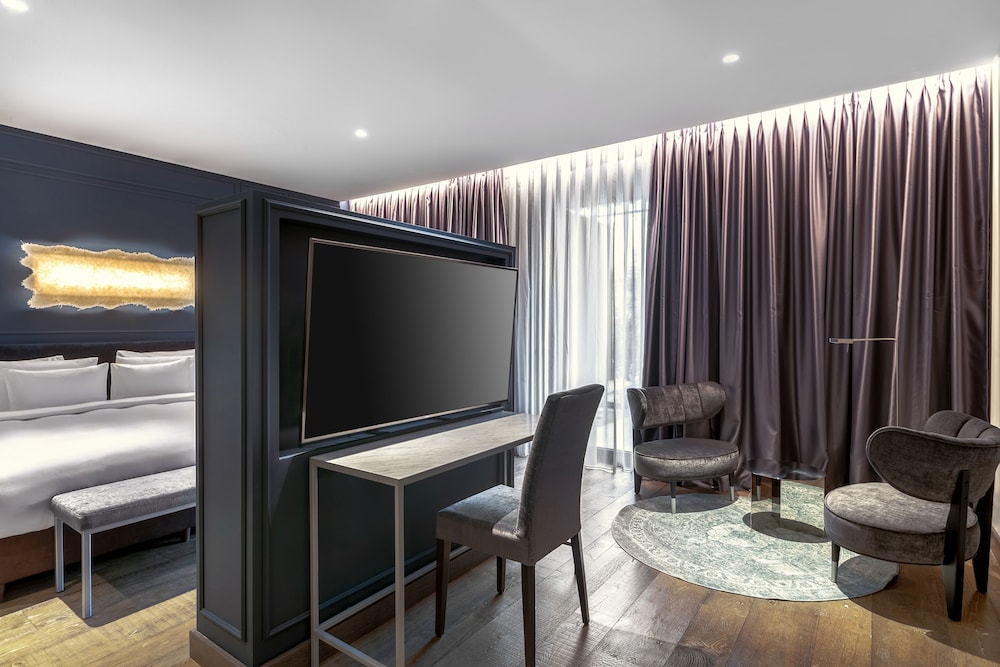 Фото Tsinandali Estate, A Radisson Collection Hotel