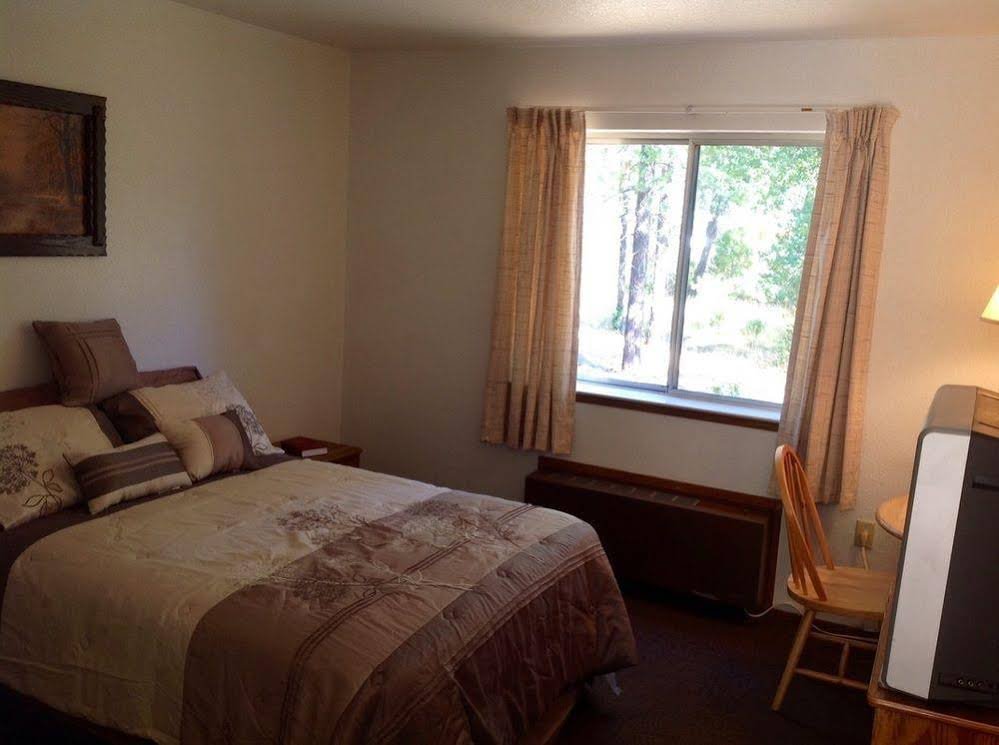 Фото Brownsville Motel