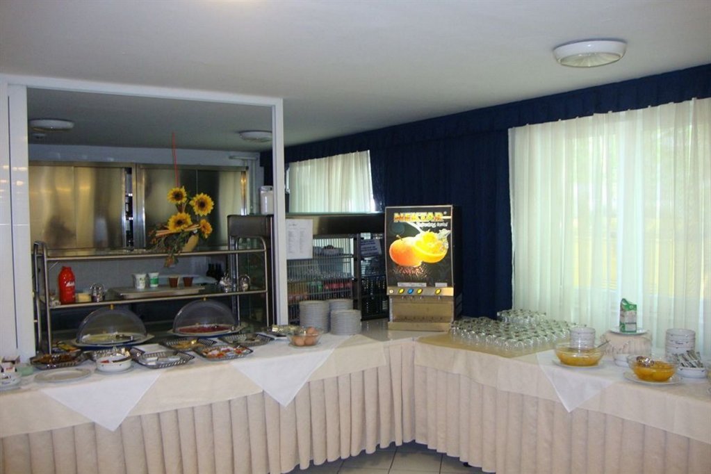 Фото Hotel Dujam