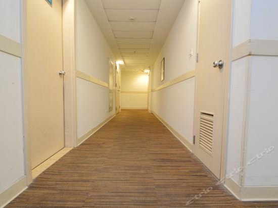 Фото Jinjiang Inn (Nanjing Zhongfu Road Metro Station, Jianing Road)