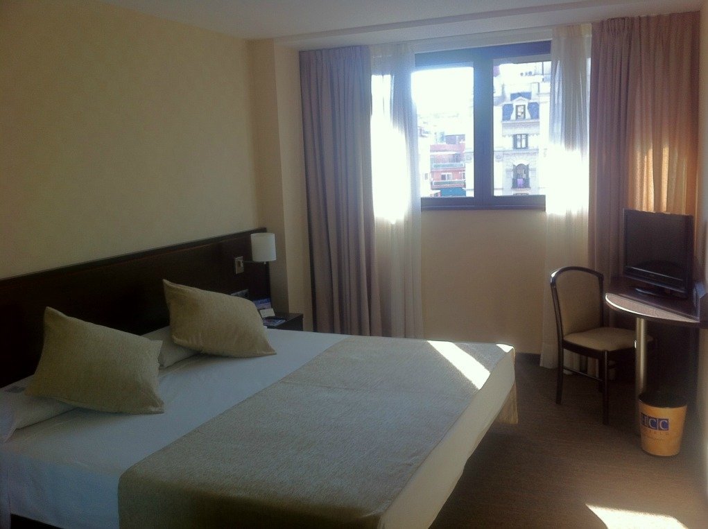 Фото Hotel Lugano Barcelona