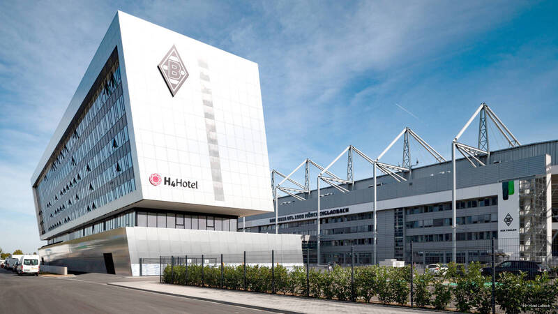 Фото H+ Hotel Lubeck