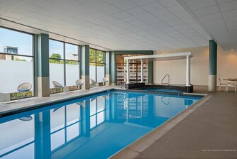 Фото Delta Hotels by Marriott Richmond Downtown