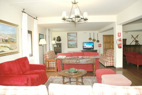 Гостиница SNÖ Hotel Candanchú в Олороне-Сенте-Мари