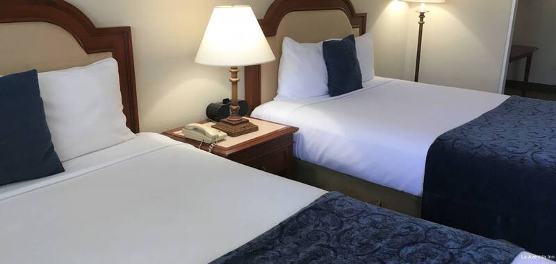 Фото La Avenida Inn