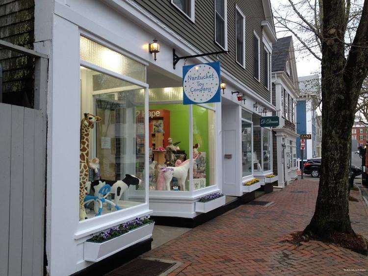 Фото Admiralty Inn & Suites