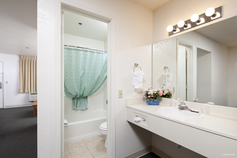 Фото Lodge on the River