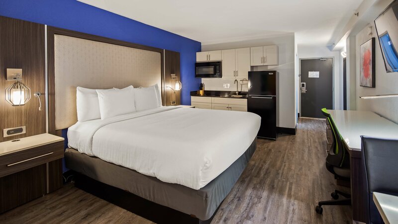 Гостиница Best Western Plus Executive Residency Denver-Central Park Hotel