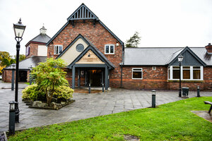 Springwood Park Beefeater (Tytherington, Tytherington Business Park, Springwood Way), bar, pub