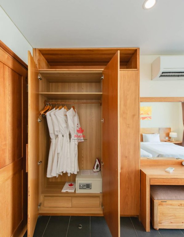 Фото Maple Hotel & Apartment