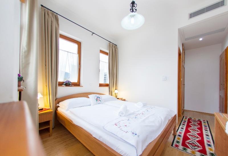 Фото Hotel Almira