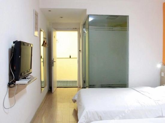 Фото 7 Days Inn Zhenjiang Dashikou Branch