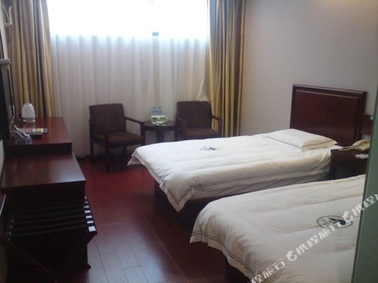 Фото GreenTree lnn huaibei Renmin Road
