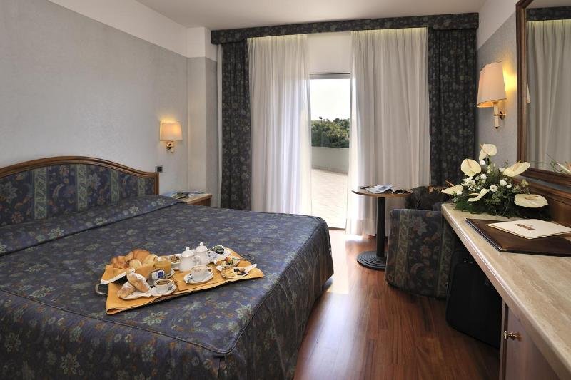 Фото Hotel Perugia Plaza