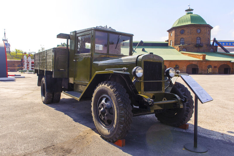 Памятник технике Автомобиль УралЗиС-5В, Полевской, фото