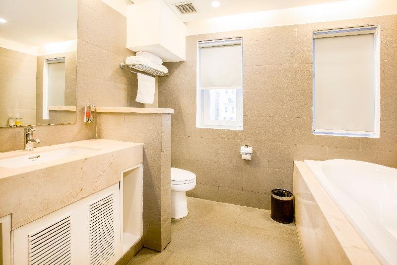 Фото Hong Ha Hotel