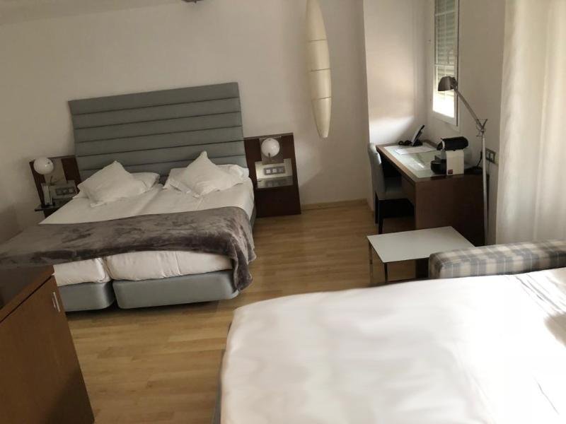 Фото Atenea Rekord Suites
