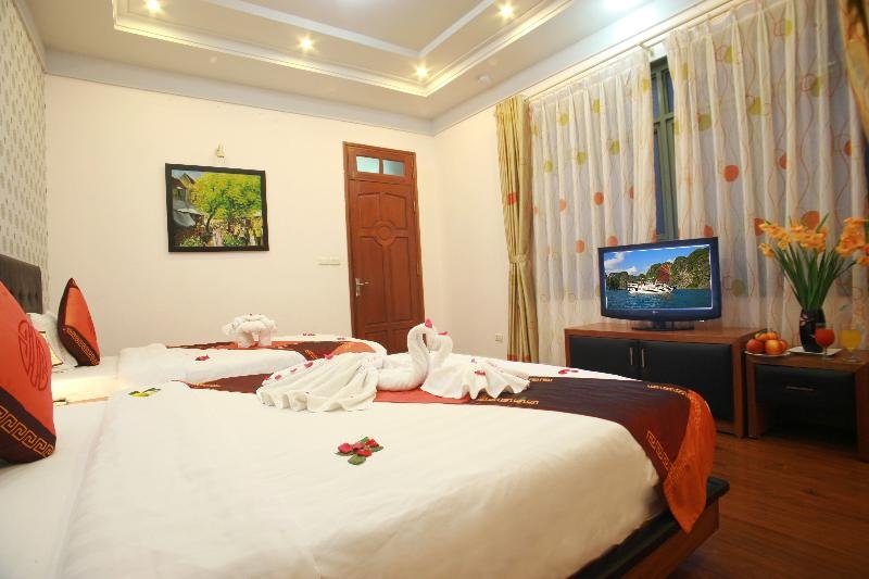 Фото Urban Alley Hotel