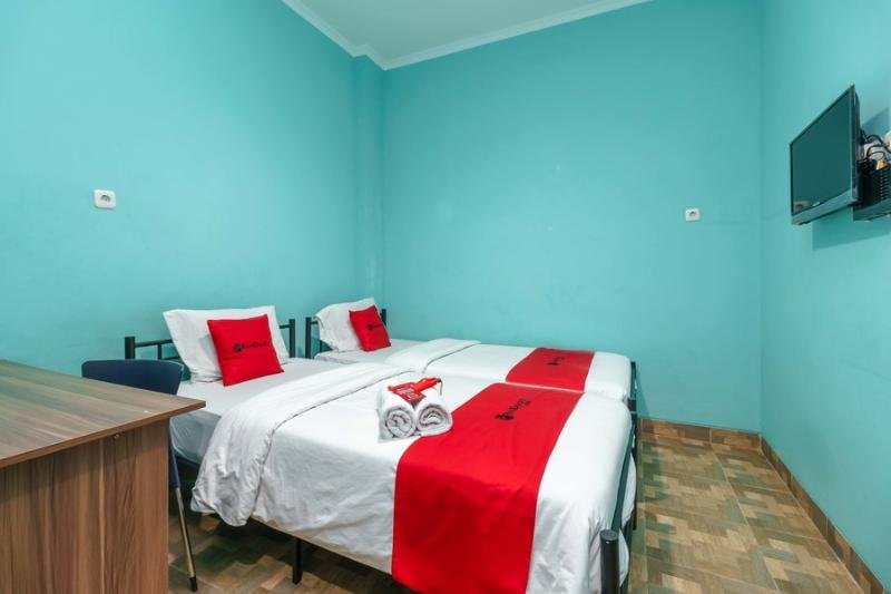 Фото RedDoorz near Rsud Koja