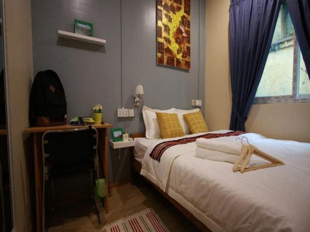 Фото 15th Street at Downtown Yangon