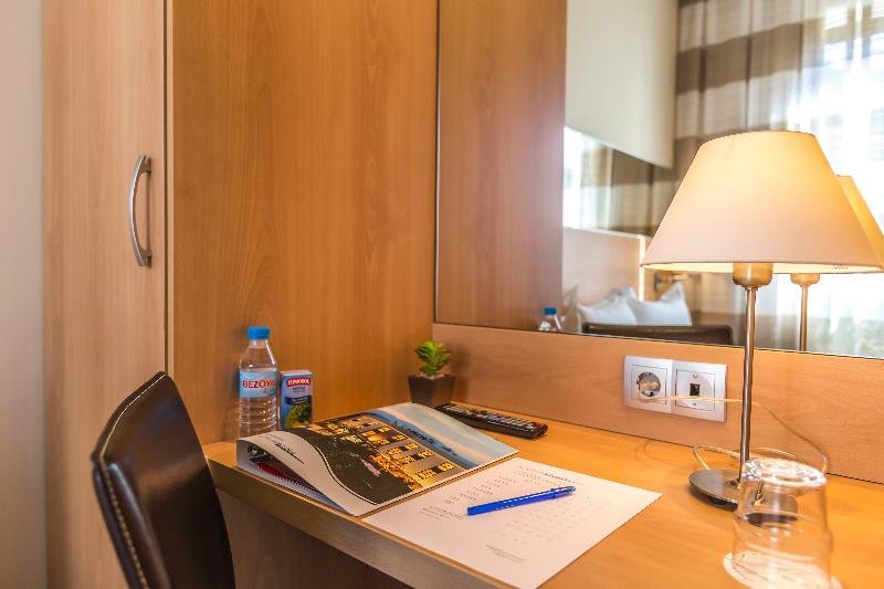 Фото Hotel Desitges