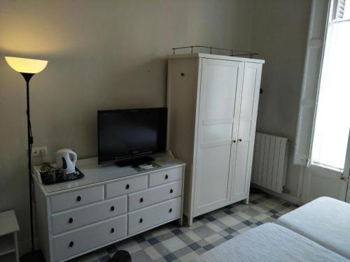 Фото Hostal B&b Poblenou