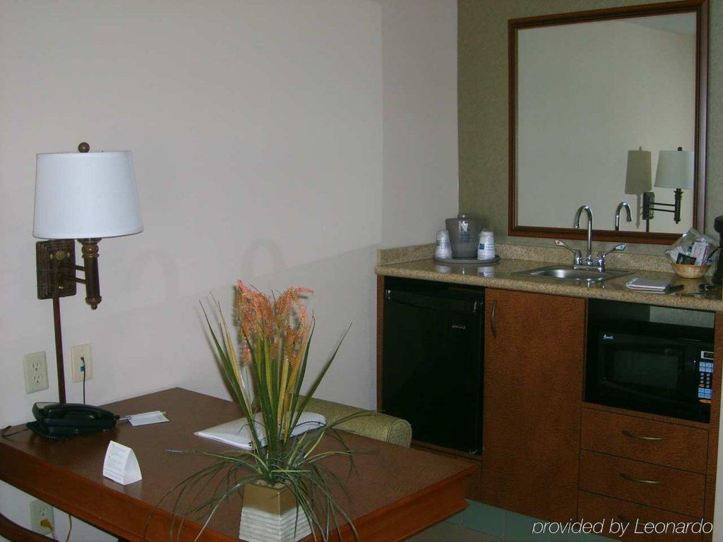 Фото Hampton Inn & Suites-Dallas Allen