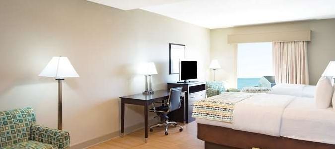 Фото La Quinta Inn & Suites by Wyndham Ocean City