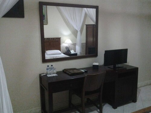 Гостиница Dolphin Hotel Bali