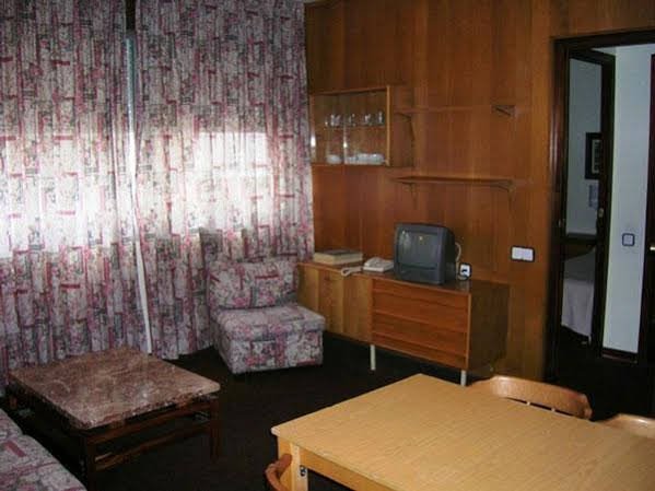 Фото Aparthotel Augusta Barcelona