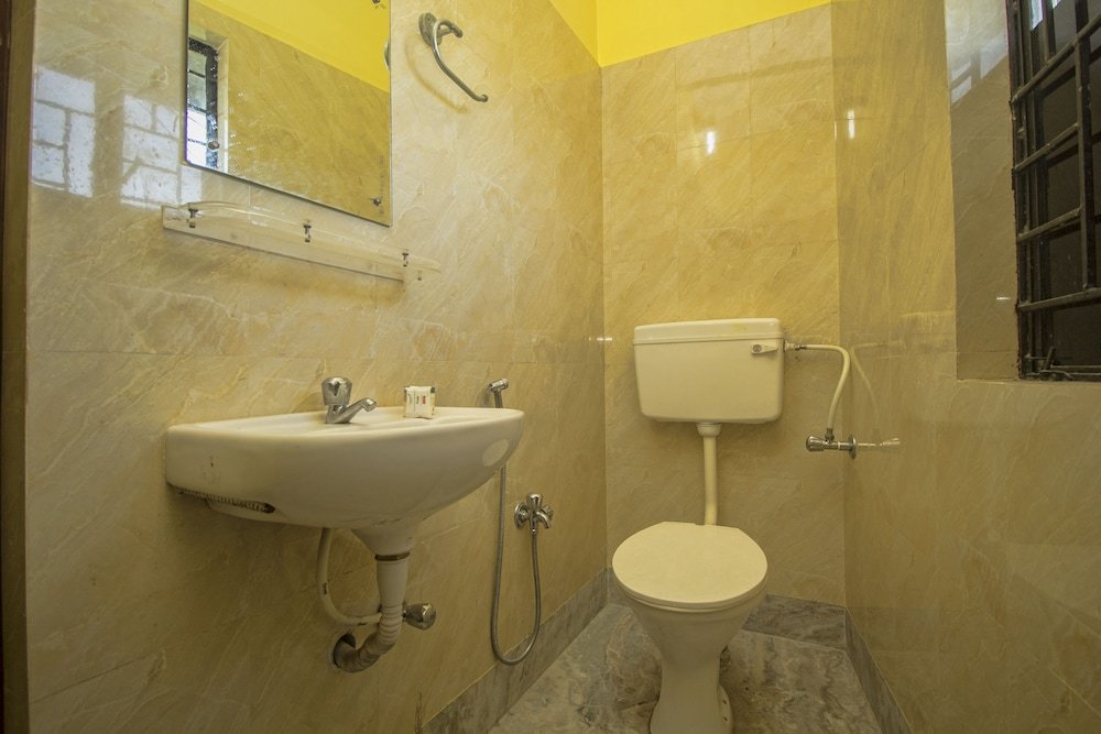 Фото Oyo 27701 Hotel Kshounish Residency