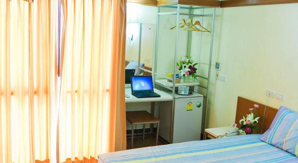 Фото Mad Monkey Bangkok Hostel - Adults Only