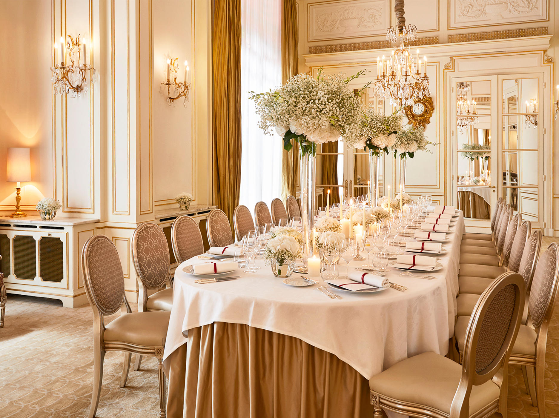 Фото Hotel Plaza Athenee