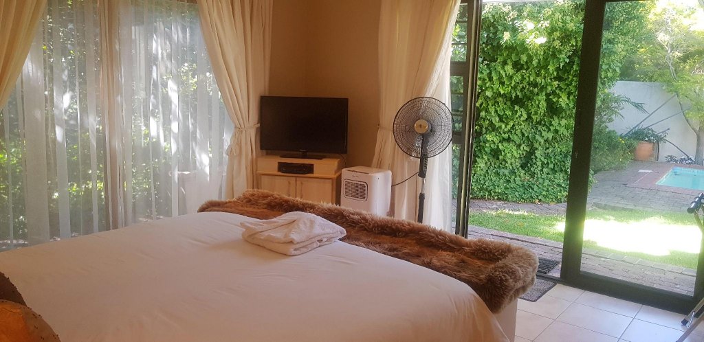 Фото Riversong Guest House