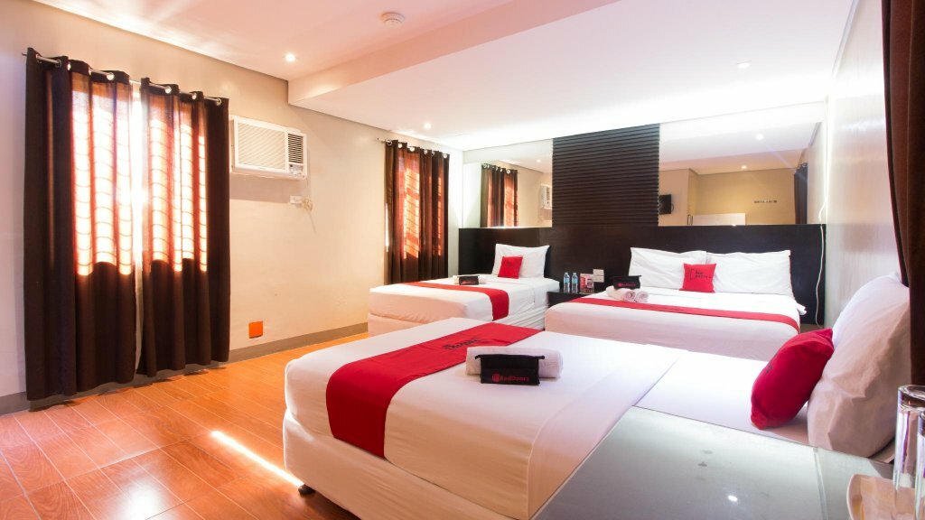 Hotel RedDoorz Plus near Tacloban Astrodome, Province of Leyte, photo