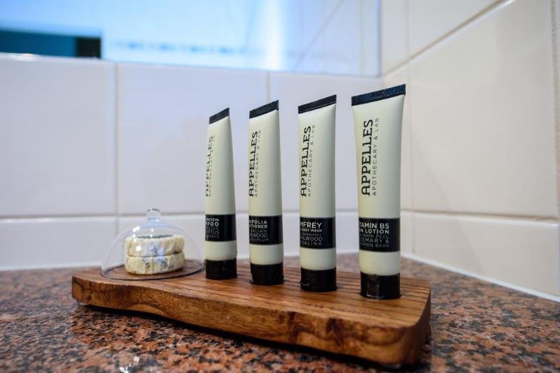 Фото Strahan Village