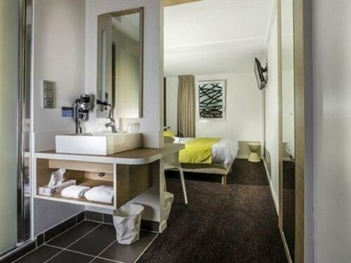 Гостиница Brit Hotel Le Kerodet в Кемпере