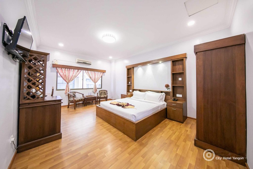 Фото City Hotel Yangon