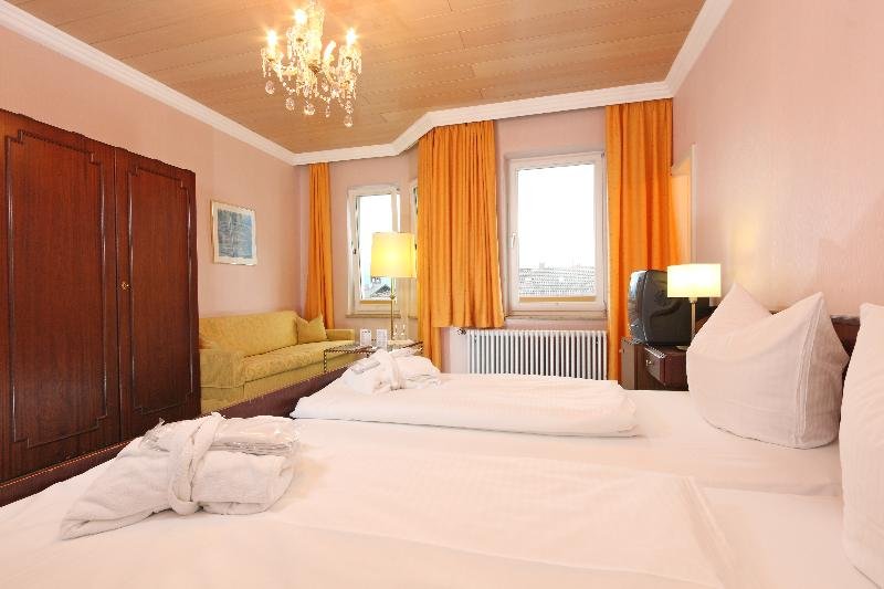 Фото Wittelsbacher Hof Swiss Quality Hotel